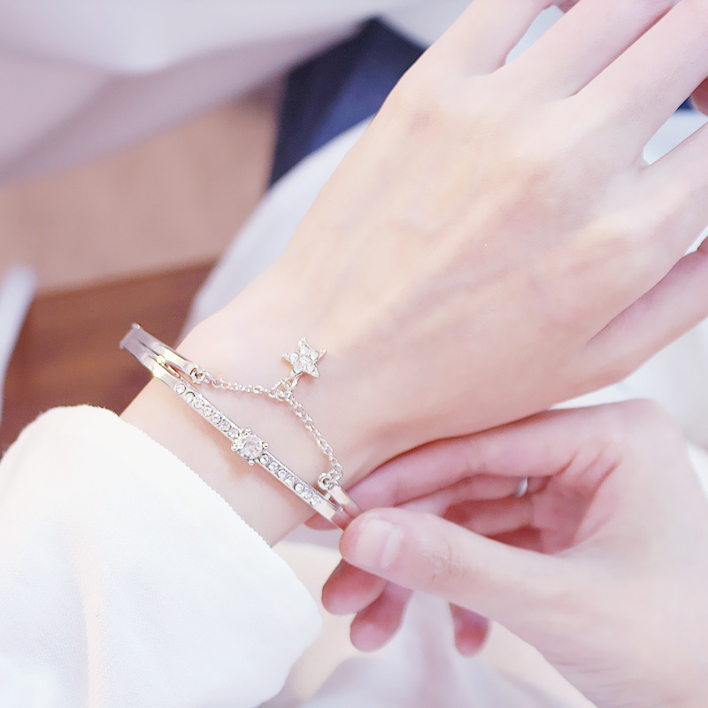 Perhiasan Gelang Tangan Rose Gold Wanita Hias Liontin Bintang Zircon Gaya Korea Untuk Hadiah