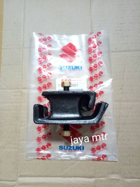 Engine mounting Suzuki futura