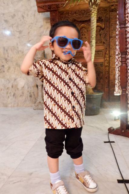 Kemeja Batik Parang Unggul Jaya || Sogan Putih || Batik Pria Lengan Panjang