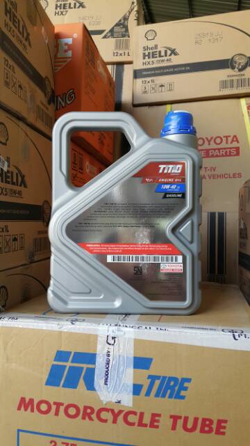 OLI MESIN MOBIL BENSIN TOYOTA MOTOR OIL / TMO 4 LITER