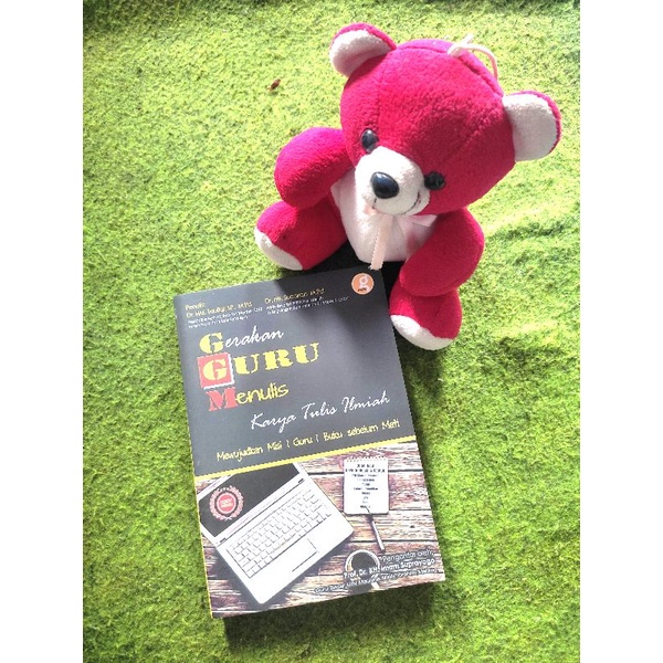 

Gerakan Guru Menulis