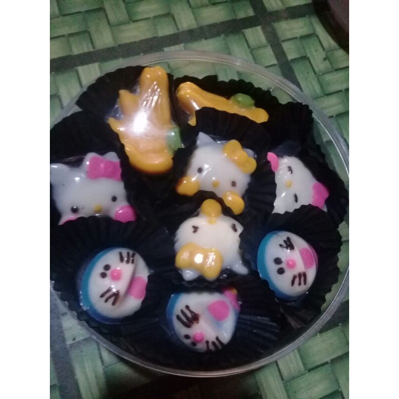 

COKLAT KARAKTET MIX doraemon hellokitty 250 gr