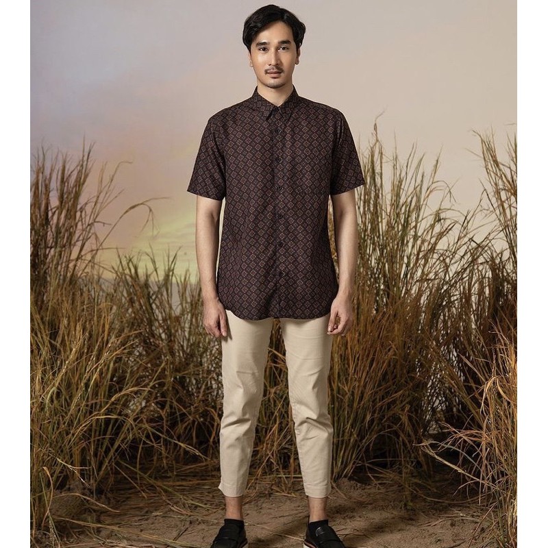 Damask Tshirt - Heaven Lights