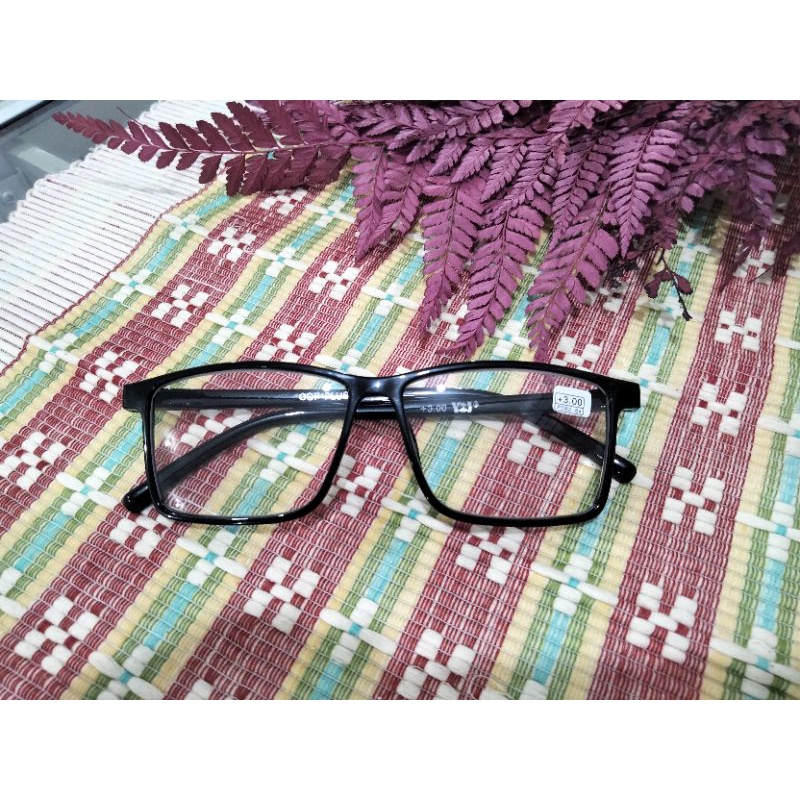 KOTA MANADO KACAMATA BACA PLUS KACAMATA OPTIK