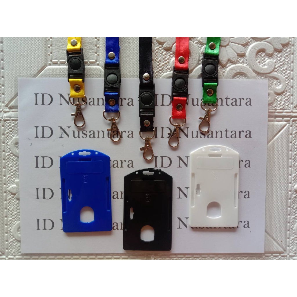 

Paket Tali 1.5cm Stofer + Casing ID Card Plasik Evbes