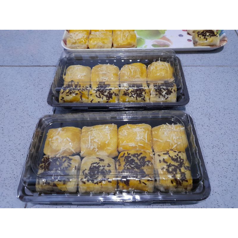 

Bolen Pisang Cokelat Keju