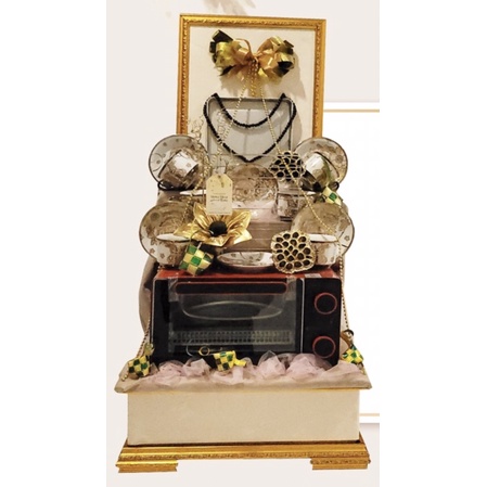 

Parcel Lebaran Pecah Belah Oven