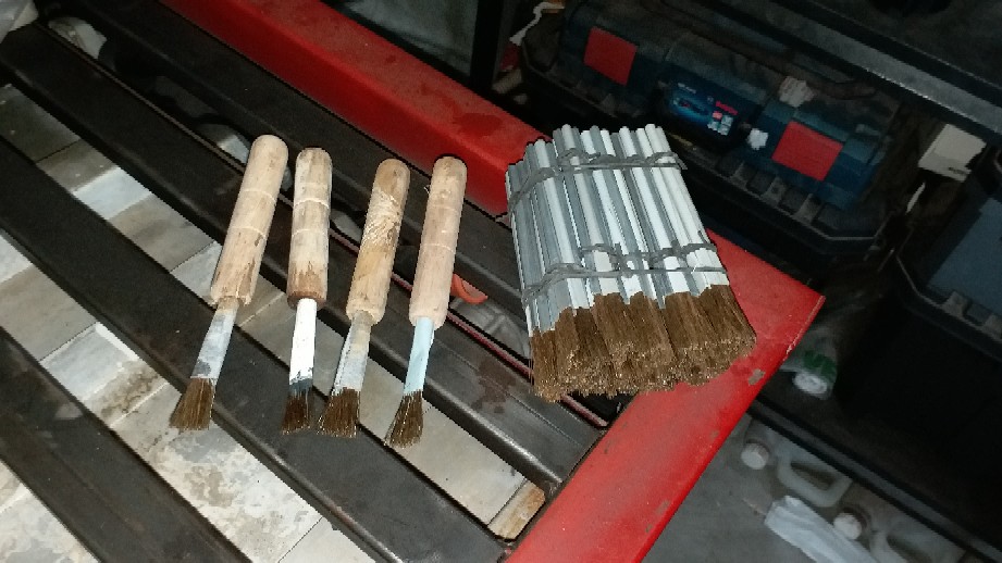 Kuas Kuningan Besar / Kuas Kuningan Jumbo