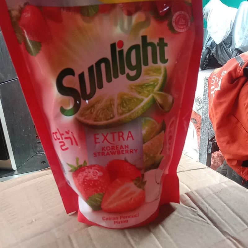 SUNLIGHT EXTRA KOREAN STRAWBERRY