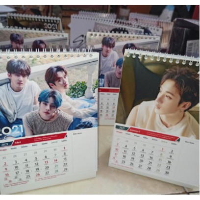 

Kalender 2021 Stray Kids - Ivory 350 gsm