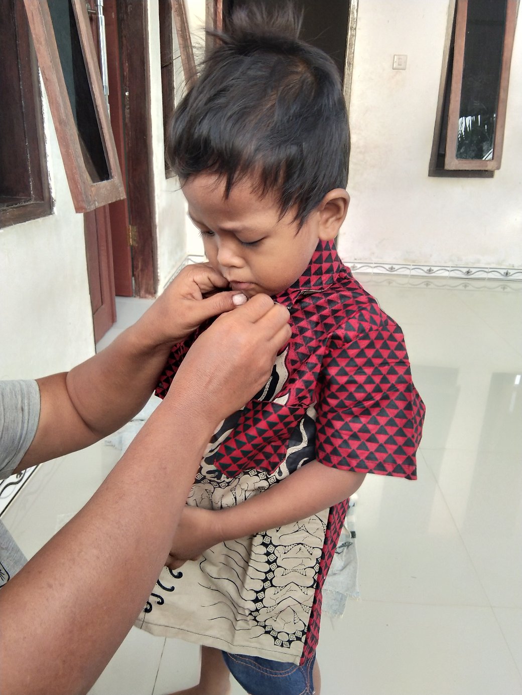 Batik Couple - Batik Couple Keluarga Busui Sania Ruffle Ori Ndoro Jowi Mowo  Maroon Batik Pekalongan