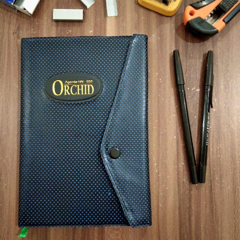 

NoteBook Buku Tulis Catatan Jurnal Diary Agenda Planner ORCHID HN 033 Biru