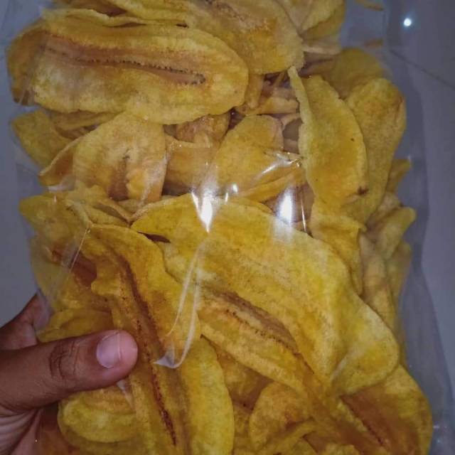 

Keripik pisang kepok asli kepok,renyah gurih,ada dua rasa manis sama asin