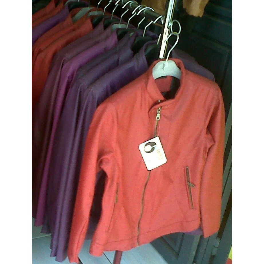 Jaket Kulit Sintetis Merah