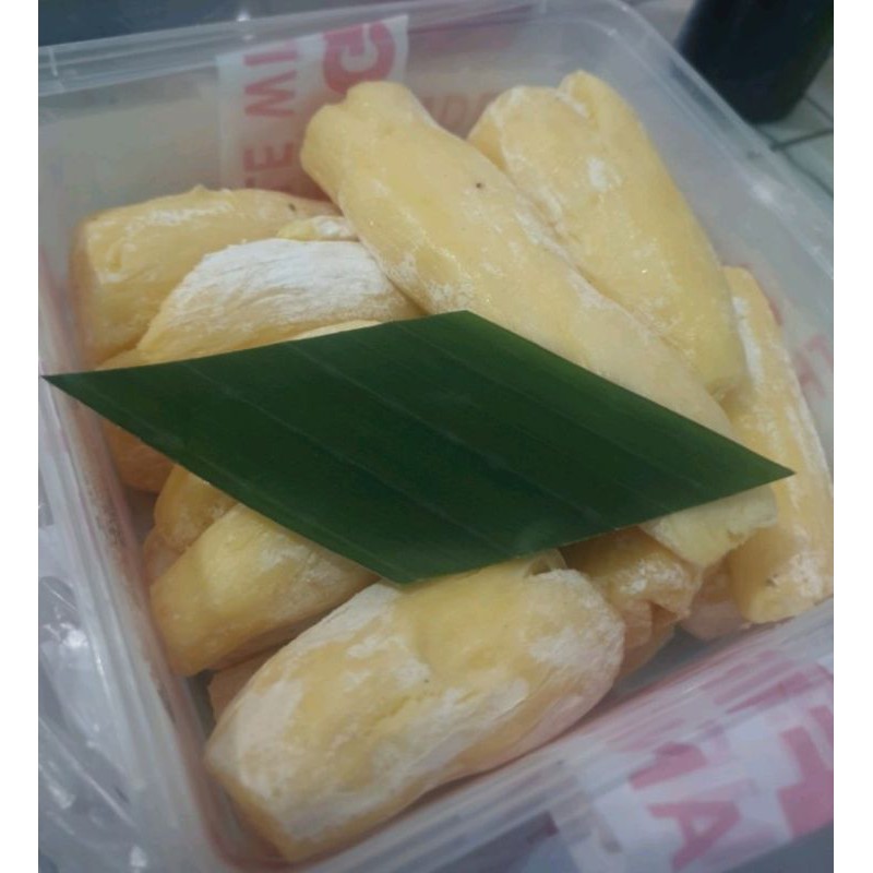 

Tape singkong manis/Peyeum