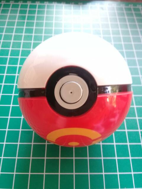 [Obral Murah] Pokemon Ball / Bola Pokemon / Pokeball 8cm/7cm/5cm/4 cm (Bisa untuk Tempat Aksesoris)