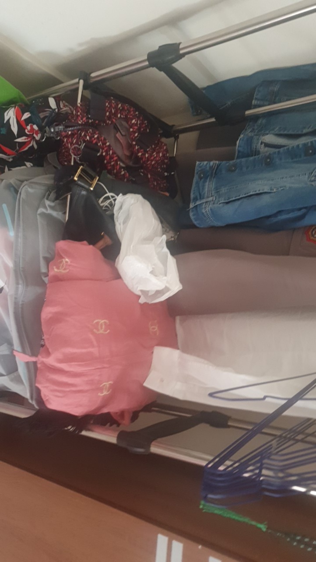 (cod) Triple Stand Hanger Stainless 3 Susun 2 Sisi Dilengkapi Roda Serbaguna - Shenar