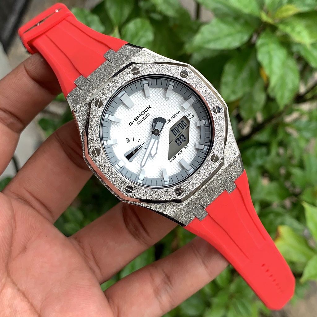 Casioak Gshock GA 2100 White Face Diamond Silver Rubber Red 44mm