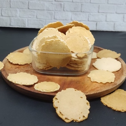 

simping manis blek kaleng 4kg TRIWANDI SNACK oleh oleh bandung