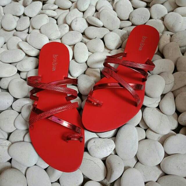 Sandal Isrin Isran Merah