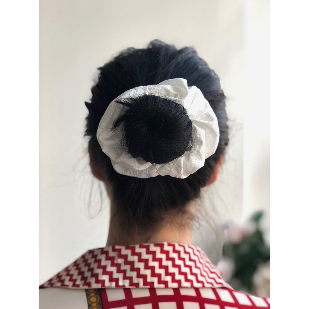 Alolula - Scrunchie Satin / Scrunchie Jumbo / Scrunchie Hijab / Scrunchie Hijab Jumbo / Silk Scrunchie / Ikat Rambut Scrunchie / Scrunchie Ikat Rambut