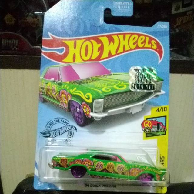 Hotwheels 64 buick riviera