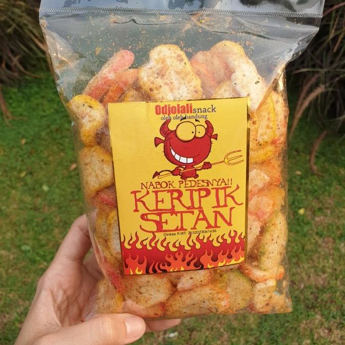 

Seblak Pelangi Pedas / Kerupuk Bawang Oleh Oleh Khas Bandung Odjolali