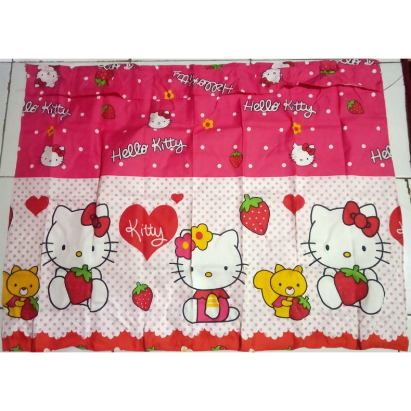 Gorden Kolong Dapur Hello Kitty 70/100 Cm