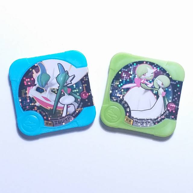 Paket Chip Hyper Class Pokemon Tretta - Gallade Gardevoir