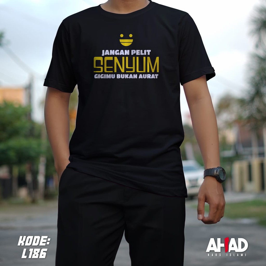 Kaos Islami Ahad - Jangan Pelit Senyum (L186)