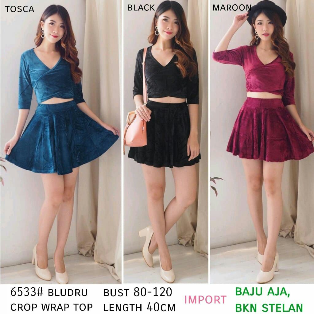 atasan wanita bahan bludru /v neck top murah import