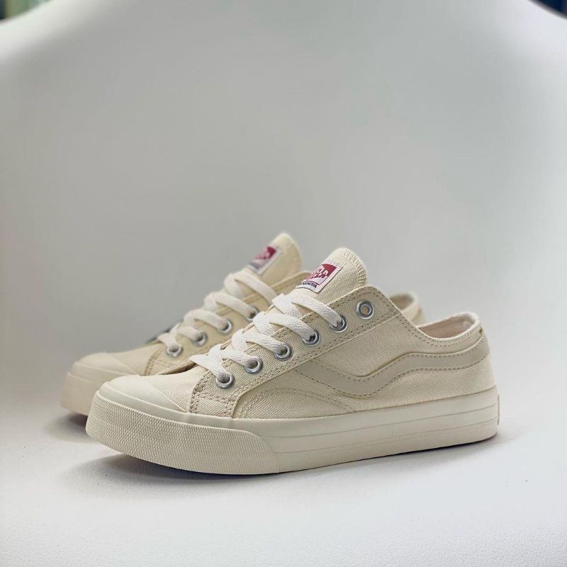 Sepatu Ventela Public Low Cream Original 100% Sepatu vantela