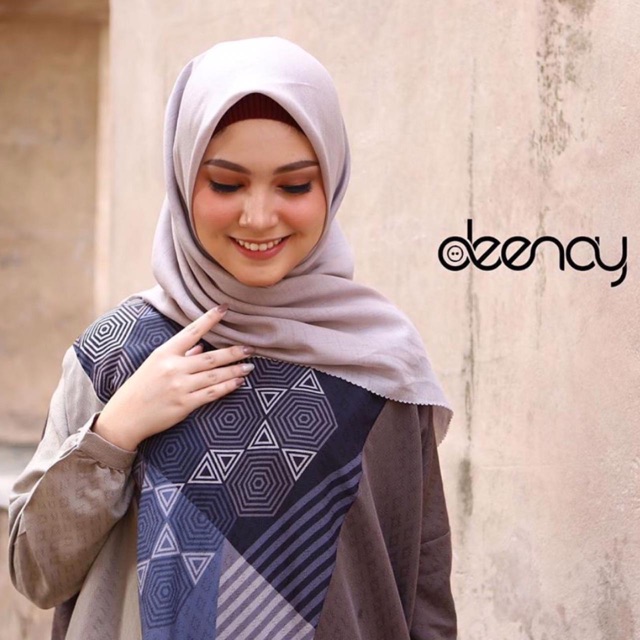 segiempat denay kw polos kw # hrg 300rb isi 10pcs (sdh mix warna)