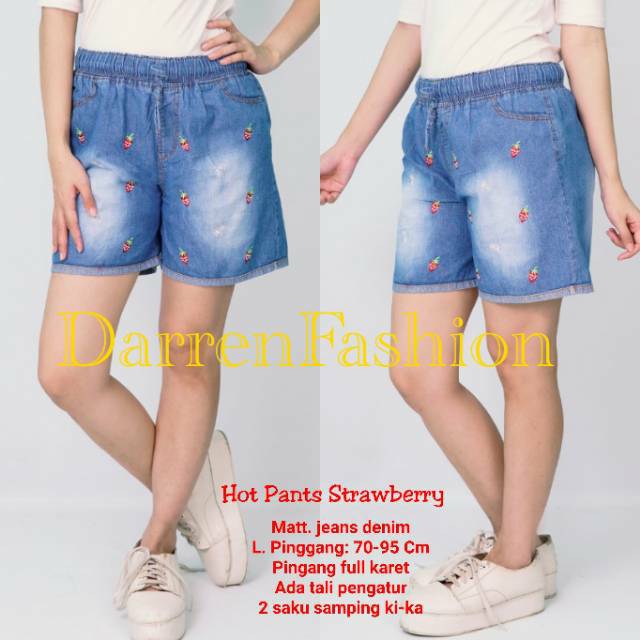 Celana Pendek Wanita Hot Pants Strawberry