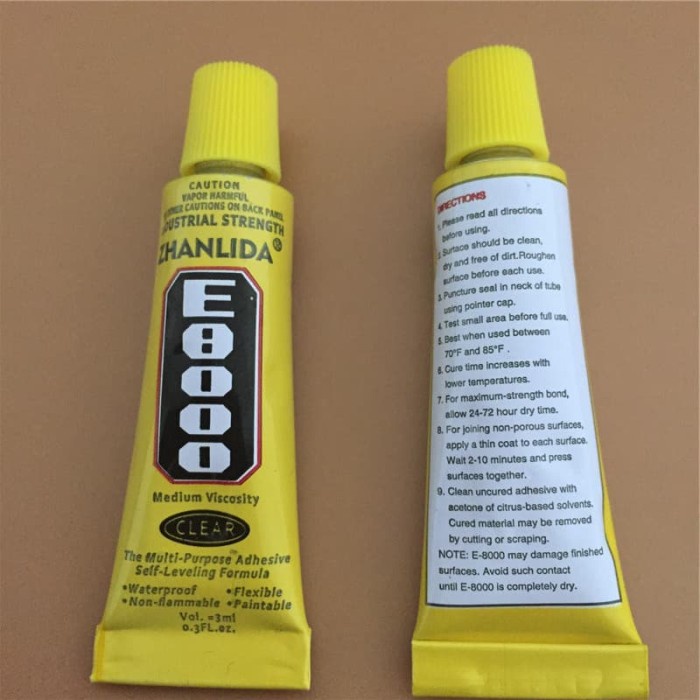 

Lem Cair untuk Kristal Kaca (3ml)