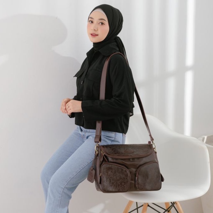 TAS KANTOR WANITA KULIT SAPI ASLI MODEL AMANDA / KULIT SAPI PULL UP MIX KULIT EMBOSS BATIK /FREE GRAVIR NAMA