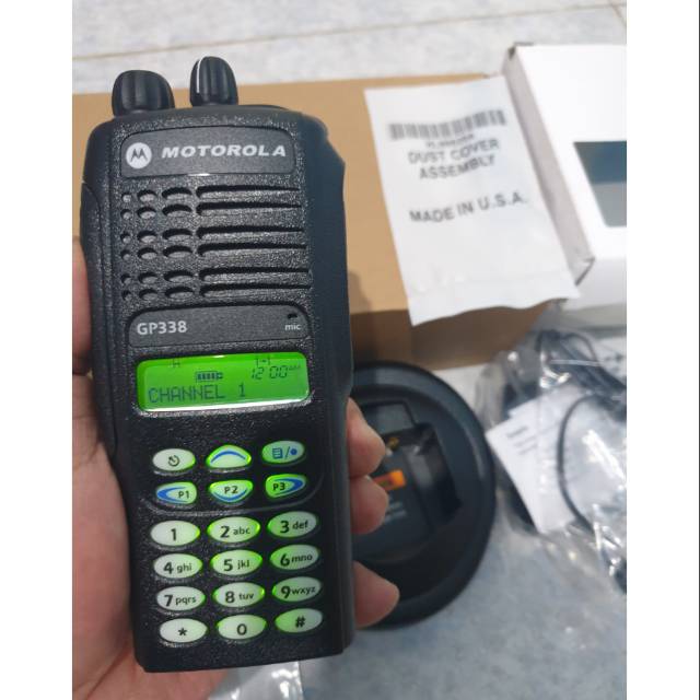 RADIO HT WALKIE TALKIE MOTOROLA GP 338 GP338 VHF 136-174Mhz