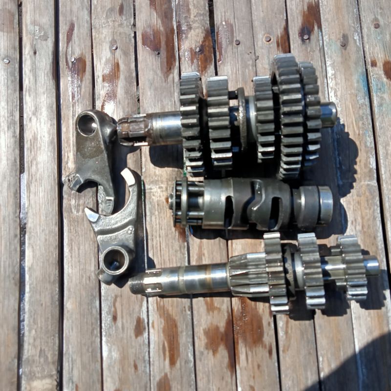 GIGI GEAR GIR RASIO FIZR FIZ R F1ZR F1Z R FULL CLUTCH FULCLUTH ORIGINAL SECOND