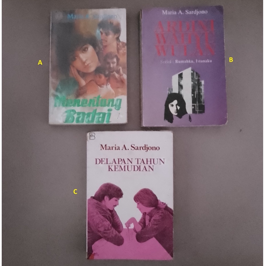 Buku Novel Maria A. Sardjono / Buku Romantis / Cerita Drama Romantis / Buku Bekas