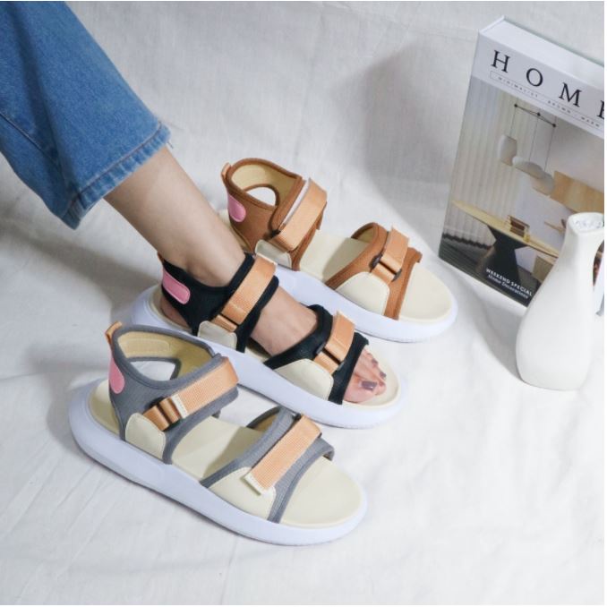 Sistas - Sandal Travelling Felicia