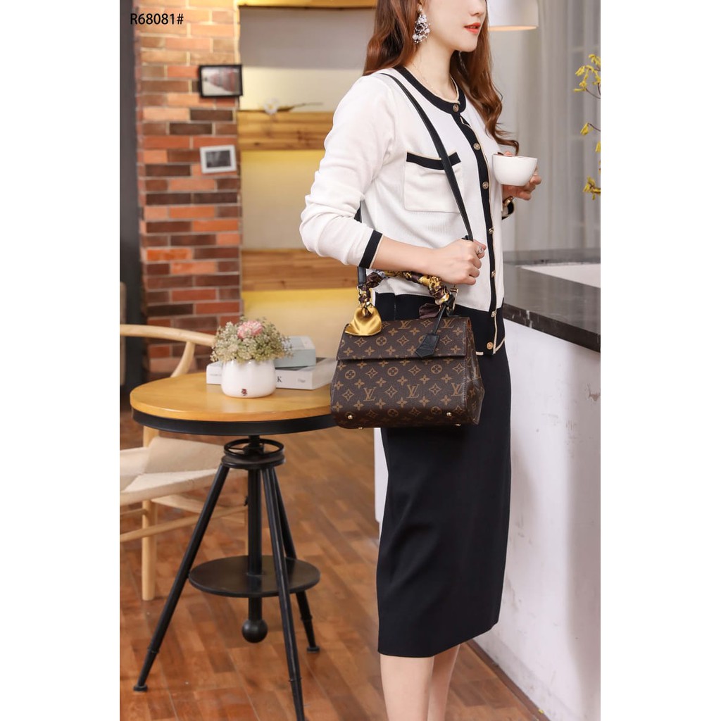 LV  Cluny with Syal Shoulder bag + Box R68081