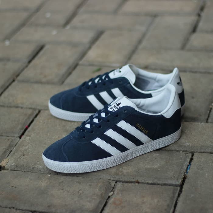 Promo Sepatu Adidas Gazelle Navy White Original Limited