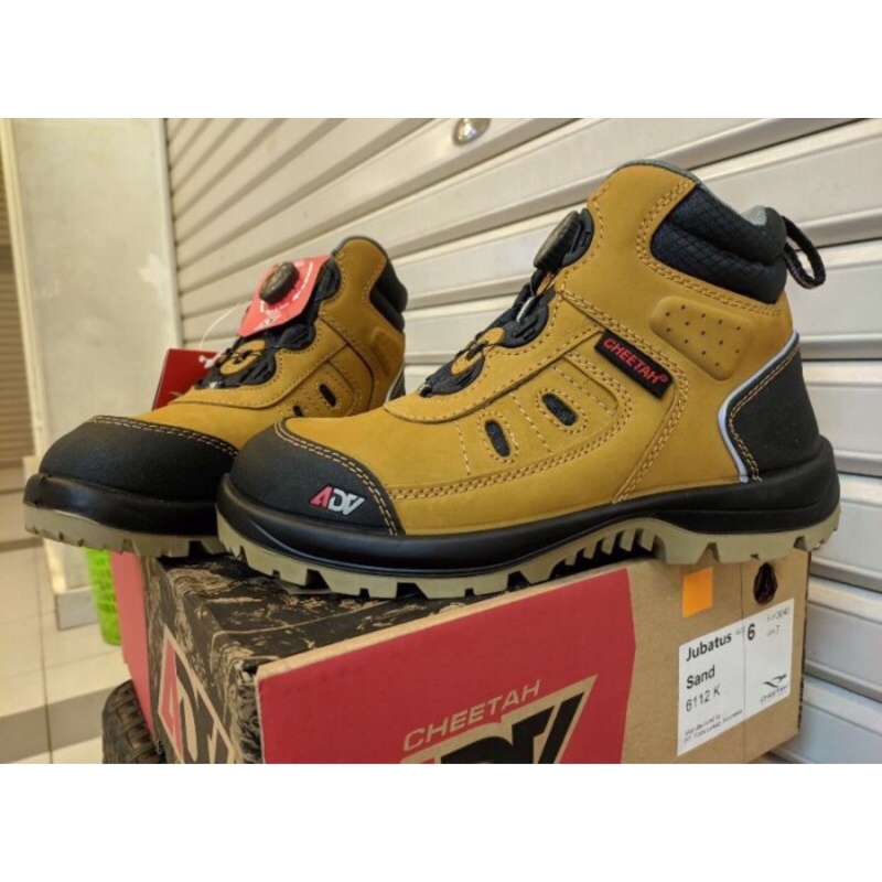Sepatu Kerja Safety Cheetah Jubantus Sand 6112K