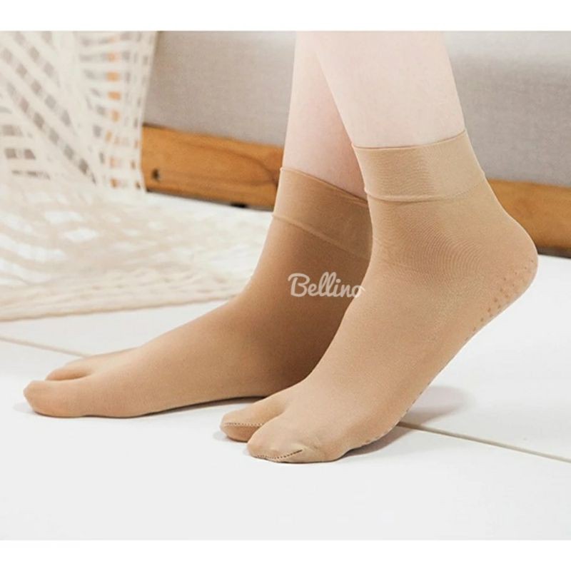 Kaos Kaki Warna Kulit Jempol Anti Licin Diatas Mata Kaki / Kaos Kaki Jempol Muslimah Anti Slip