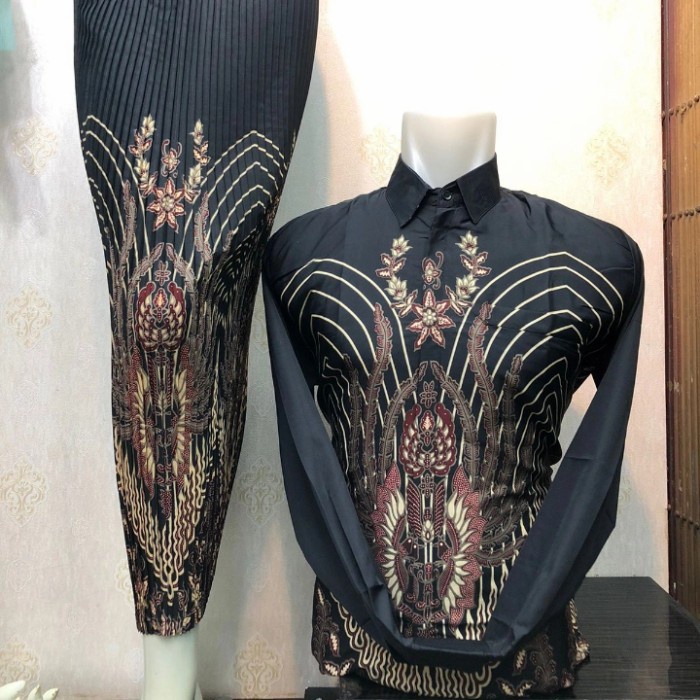 Couple Batik Batik Couple Kebaya/ Batik Sarimbit Kebaya