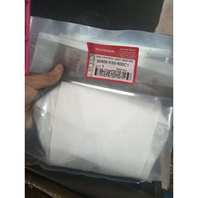 ECU HND BEAT FI ORI 30400-K25-600C1