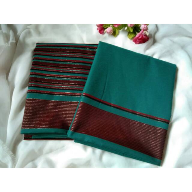 Kain Tenun Khas Jembatan Merah