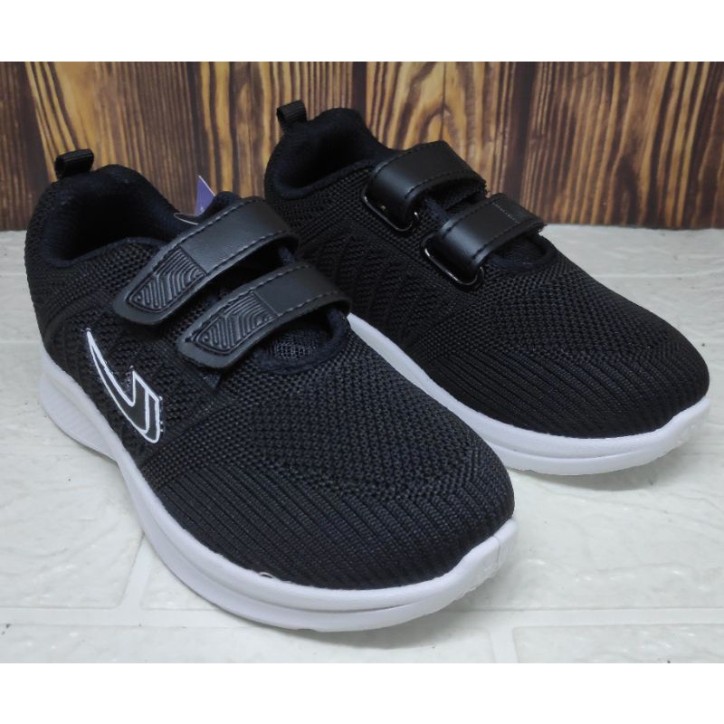 SEPATU NEW ERA AUDI 02 VELCRO 30-33 Rp 127900 diskon 25 %