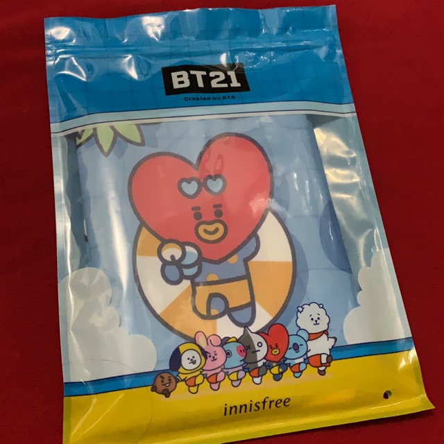 Innisfree x BT21 Beach Towel Tata