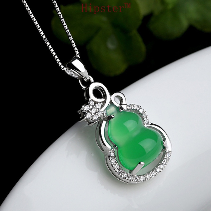 Hot Sale Simple Temperament Gourd Emerald Gem Pendant White Gold Necklace